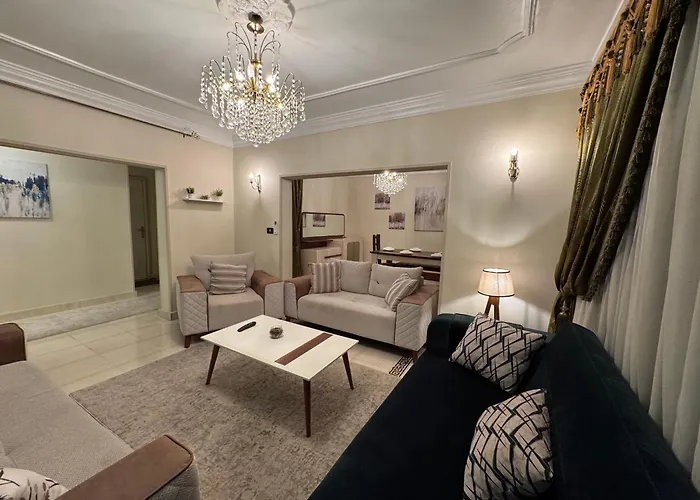 Luxury Apartment In Maadi Nile View - شقة فاخره بالمعادي كورنيش النيل