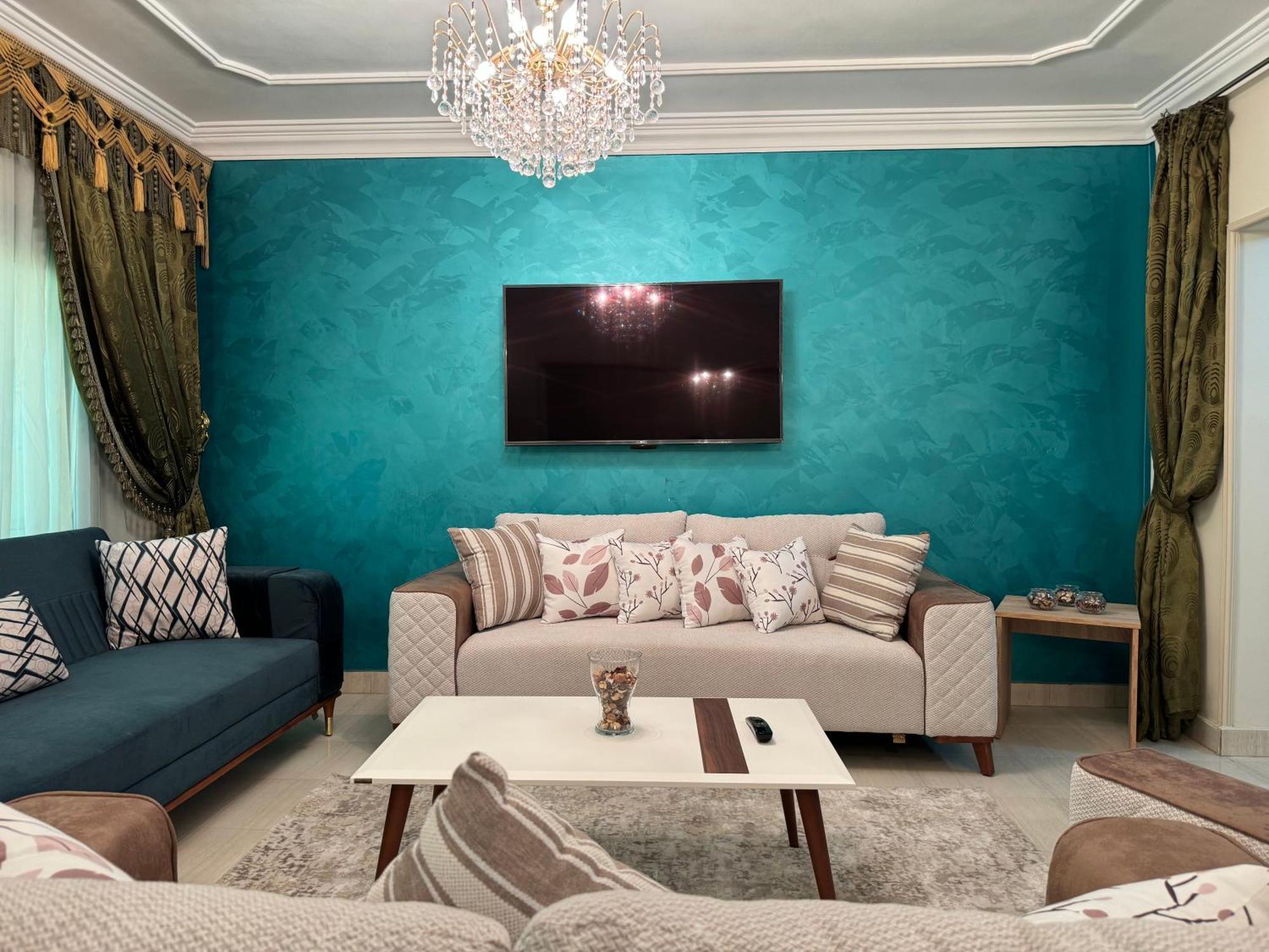 Apartment Luxury In Maadi Nile View - فاخره بالمعادي كورنيش النيل *