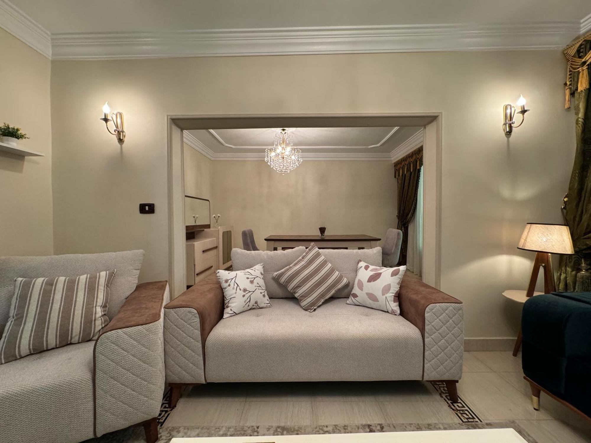 Luxury In Maadi Nile View - فاخره بالمعادي كورنيش النيل Apartment