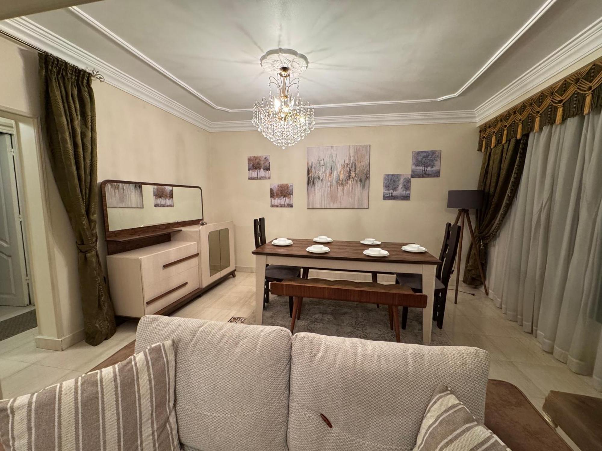Luxury In Maadi Nile View - فاخره بالمعادي كورنيش النيل Apartment